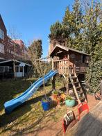 Houten speelhuisje met glijbaan en schommels, Ophalen, Gebruikt, Hout