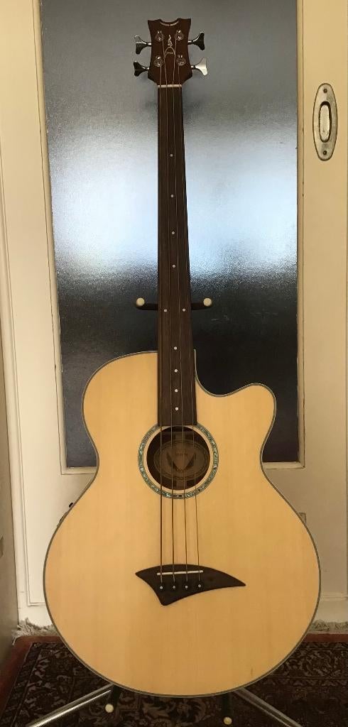 OPRUIMING KELDER BASGITAREN Dean Ibanez Granada Precision, Muziek en Instrumenten, Ophalen, Gebruikt, Fretloos