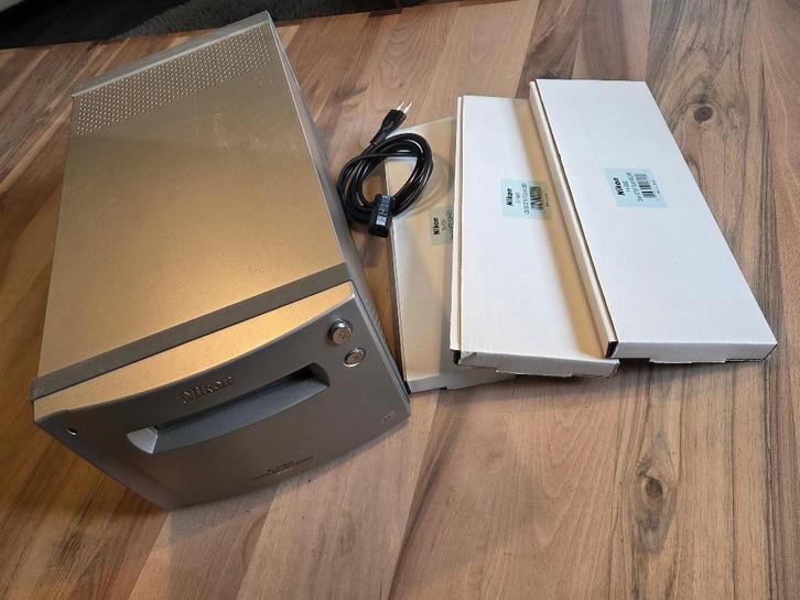 Nikon Coolscan 9000 incl 3x adapters, Computers en Software, Scanners, Gebruikt, Ophalen