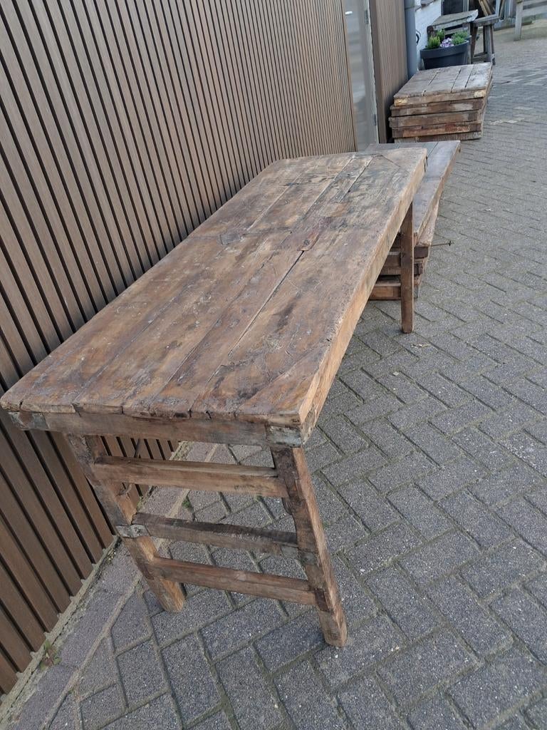 Markttafels €100,- p.s. 
Elke tafel is uniek
Afmetingen +/, Ophalen, Nieuw, Rechthoekig