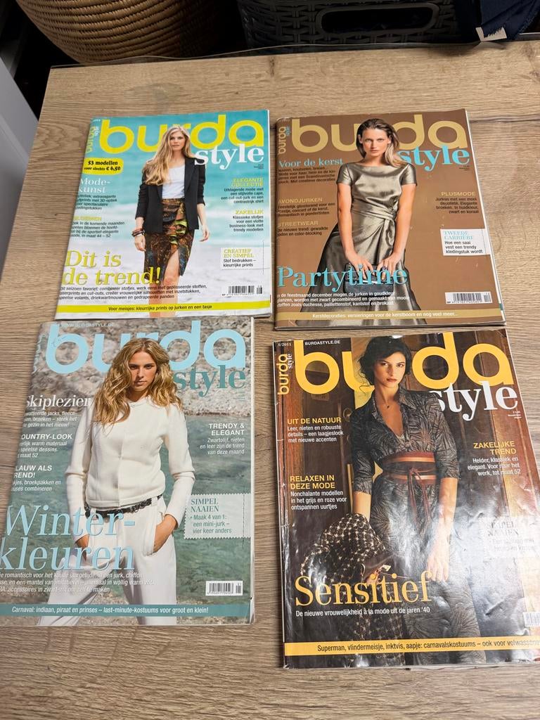 Burda naaipatronen 4, Hobby en Vrije tijd, Kledingpatronen, Vrouw, Overige typen, Gebruikt, Burda