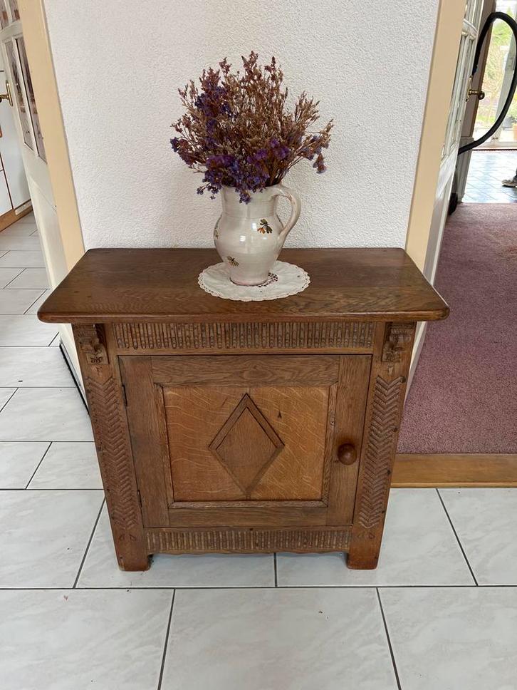 Oude houten kastje met deur, Huis en Inrichting, Kasten | Dressoirs, Gebruikt, Minder dan 50 cm, 25 tot 50 cm, Met deur(en), Overige houtsoorten