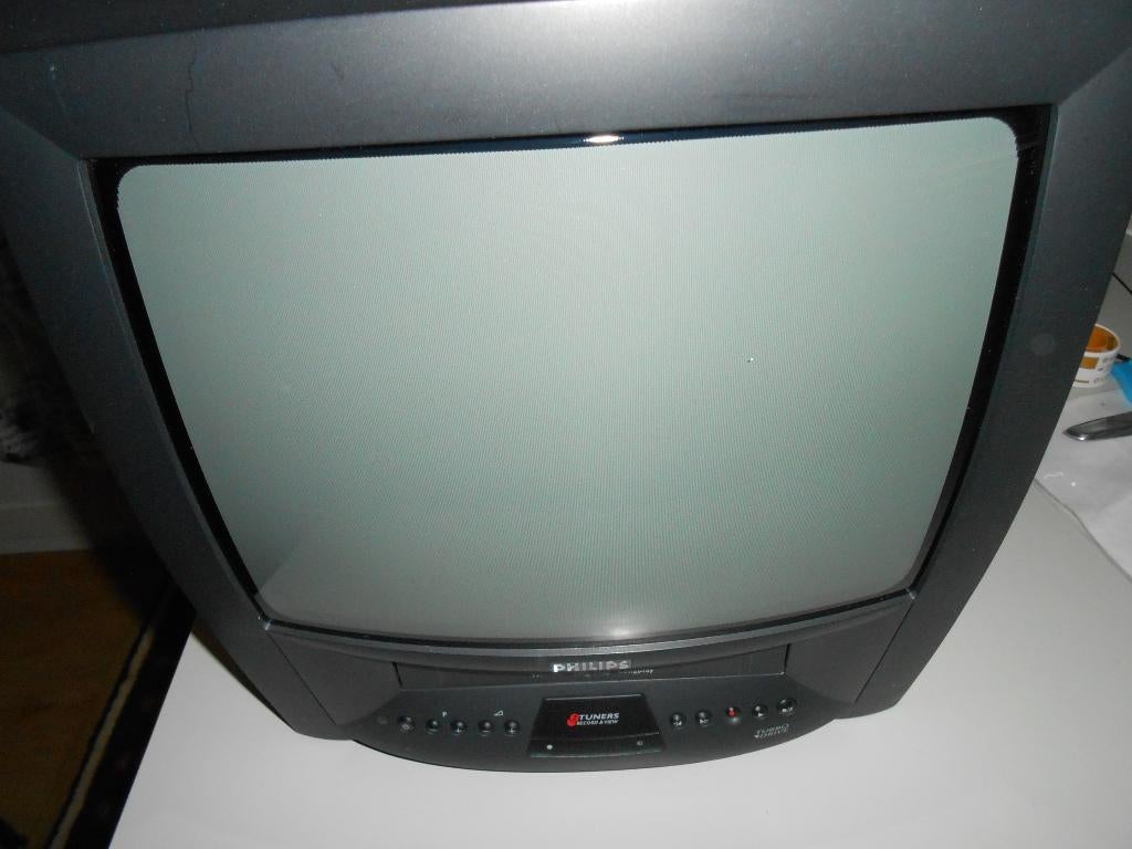 Kleine TV - OOK MET VHS, Cd's en Dvd's, VHS | Documentaire, Tv en Muziek, Alle leeftijden, Ophalen of Verzenden, Gebruikt, Tv-serie of Tv-programma