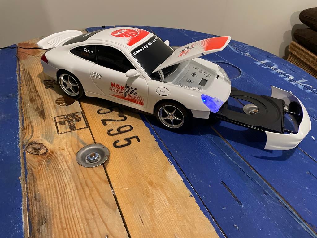 Unieke Porsche CD-speler met radio - NGK-editie, Ophalen, Gebruikt, Overige merken, Met radio