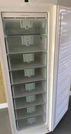 Liebherr no frost vriezer van 8 laden, Witgoed en Apparatuur, Vriezers en Diepvrieskisten, Ophalen, Zo goed als nieuw, 60 tot 90 cm