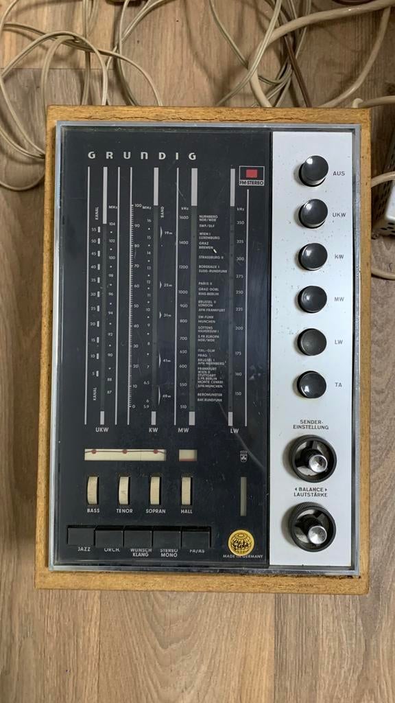 Grundig inbouw radio HF10-L 1965/1966, Antiek en Kunst, Antiek | Tv's en Audio, Ophalen