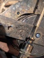 Bronzen lenzkirch tafel klok. 27 cm hoog. €235., Antiek en Kunst, Ophalen