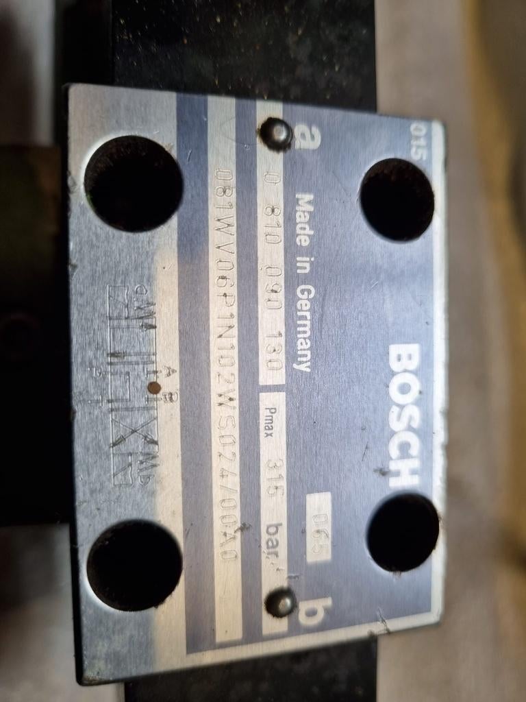 Hydraulisch ventielenblok, Ophalen of Verzenden, Gebruikt