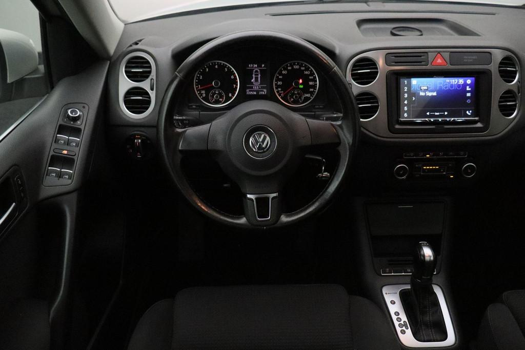Volkswagen Tiguan 2.0 TSI Sport&Style 4Motion 2011 | Schuifk, Auto's, Automaat, Euro 5, Stof, Gebruikt