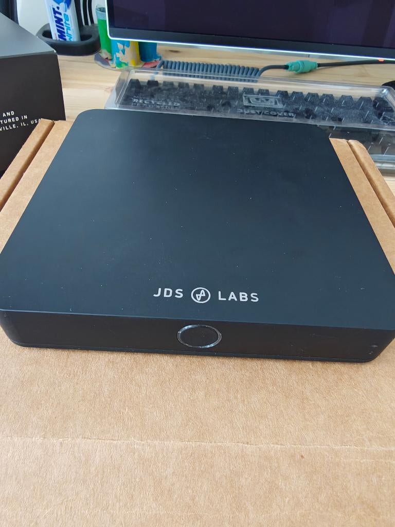 JDS Labs El Dac 2, Audio, Tv en Foto, Versterkers en Receivers, Overige merken, Ophalen of Verzenden, Zo goed als nieuw, Minder dan 60 watt