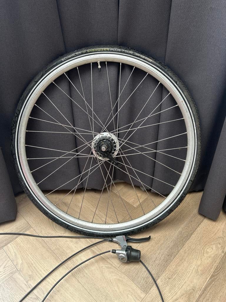 Wiel met Schwalbe Energizer Plus Tour band, Gebruikt, Aluminium, Shimano, Ophalen