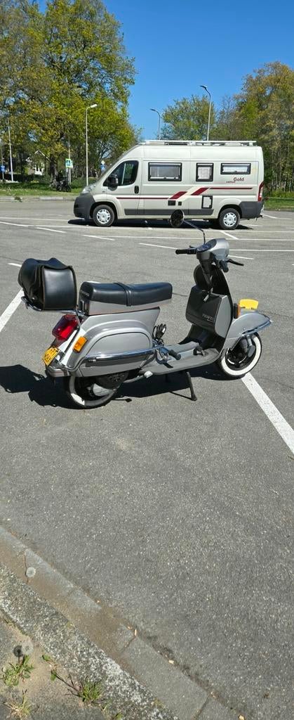 Vespa Bromfiets - Klassieke Italiaanse Scooter, Ophalen