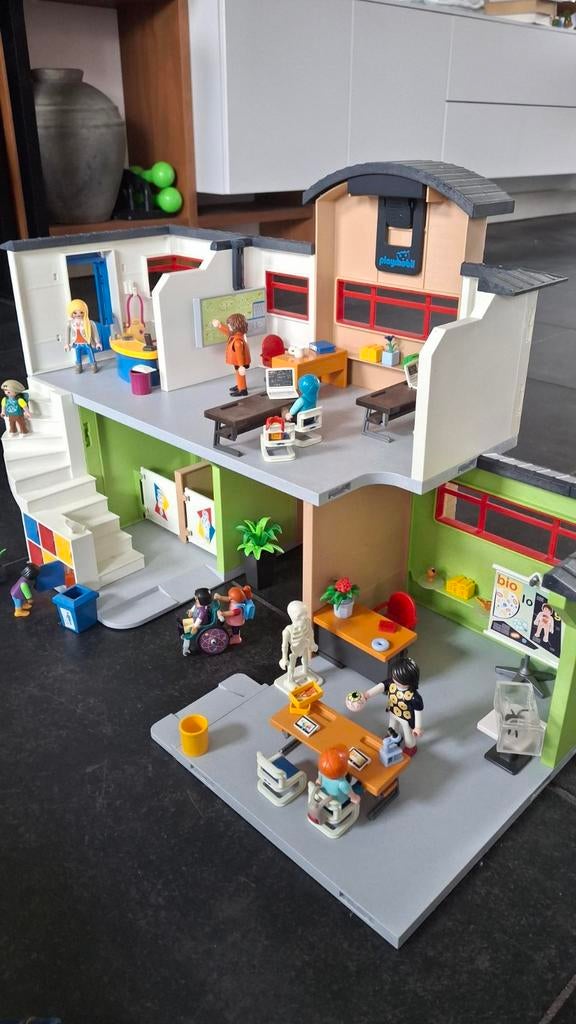 Playmobil 9453 Grote School met Inrichting, Ophalen, Zo goed als nieuw, Complete set