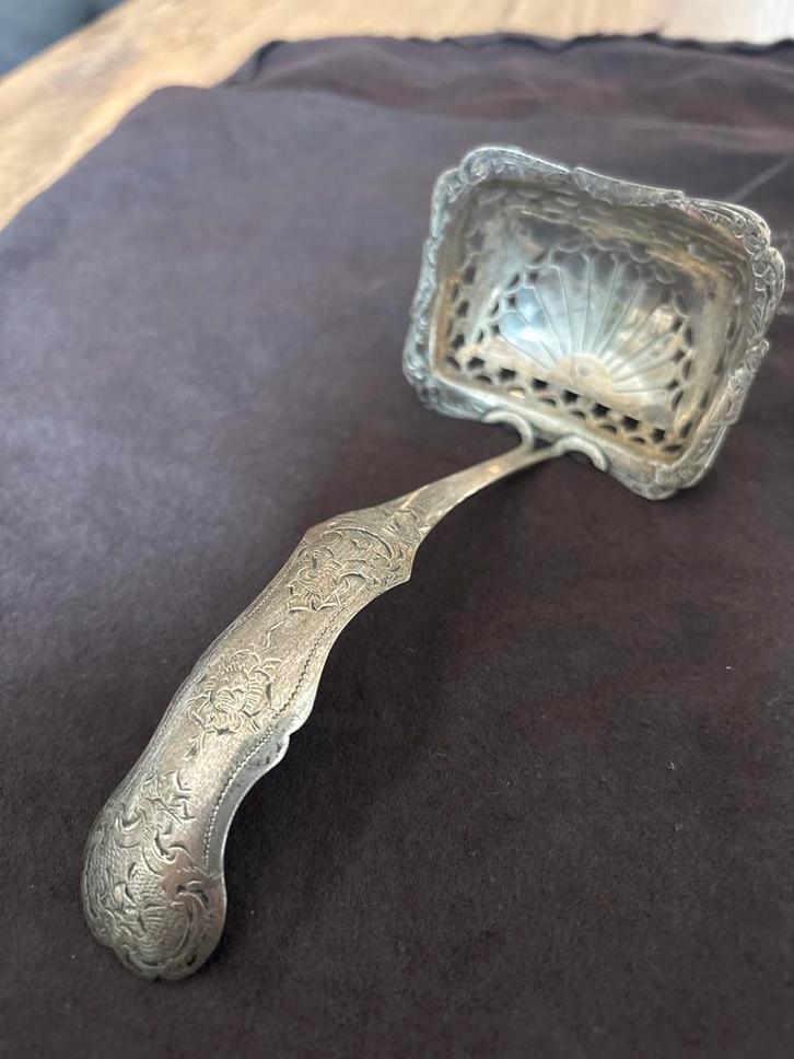 Biedermeier Zilveren Poedersuikerstrooier, Antiek en Kunst, Antiek | Goud en Zilver, Zilver, Ophalen of Verzenden