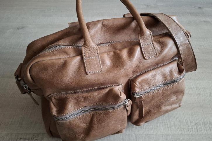 Cowboysbag The Bag One schoudertas - Elephant Grey, Sieraden, Tassen en Uiterlijk, Tassen | Schoudertassen, Grijs, Ophalen of Verzenden