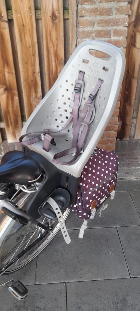 Yepp Achterzitje Fietsstoel, Ophalen, Achterzitje, Voetsteuntjes, Zo goed als nieuw