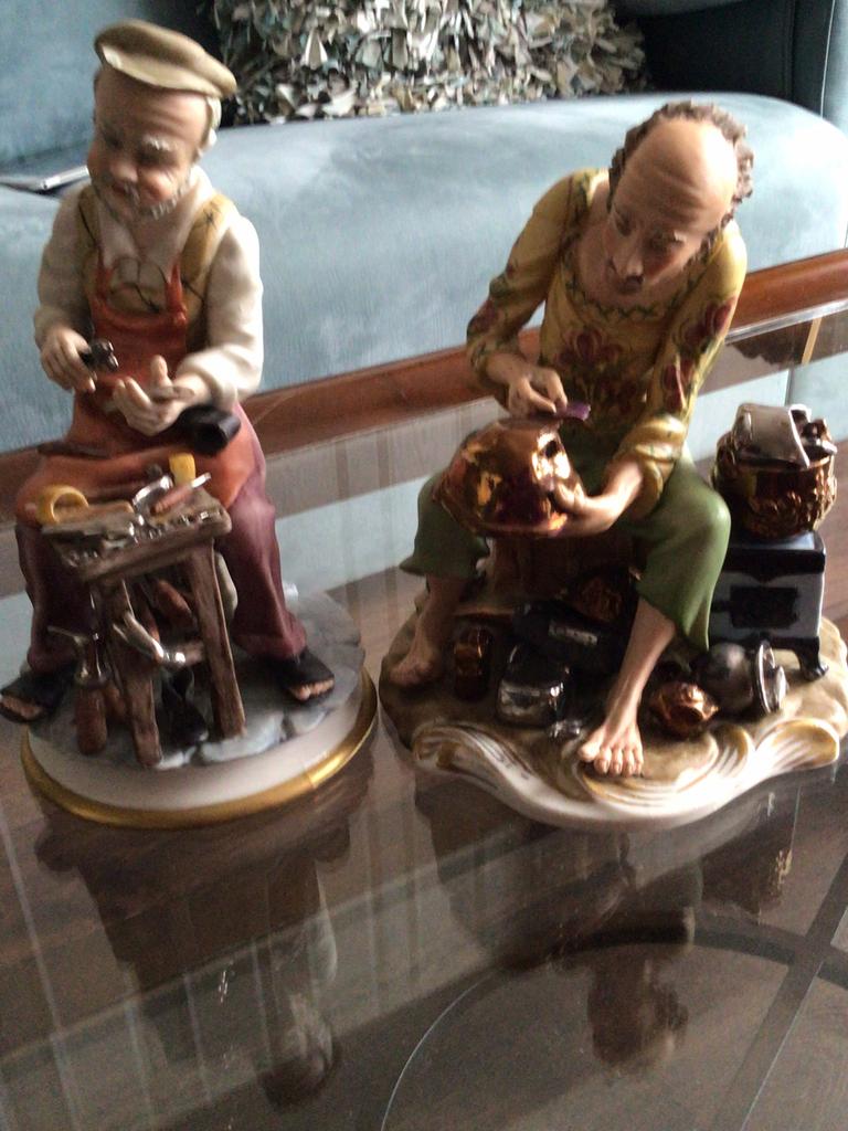 Beelden, Ophalen, Zo goed als nieuw, Mens