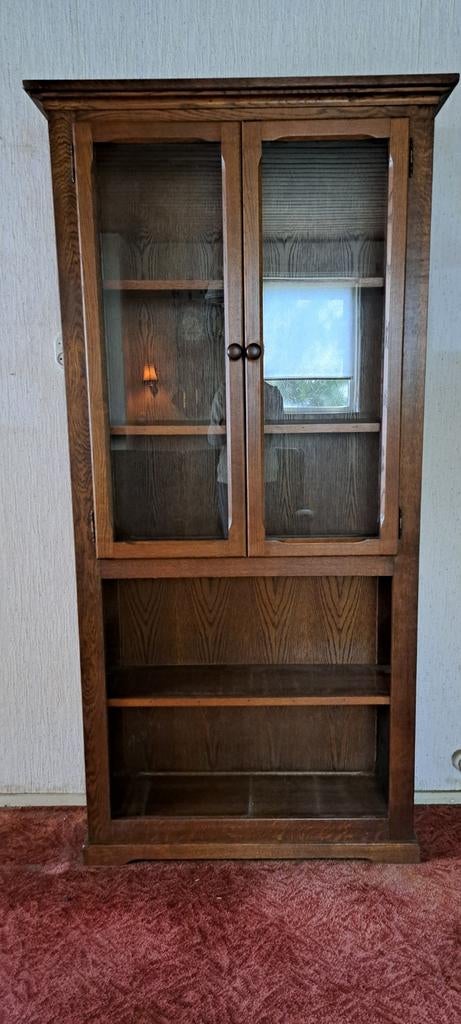 Vitrinekast, Ophalen, 25 tot 50 cm, 50 tot 100 cm, 200 cm of meer