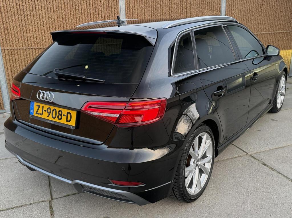 Audi A3 Sportback 30 TFSI S-line Sport Automaat | Dakrails |, Auto's, Gebruikt, Euro 6, 116 pk, Zwart