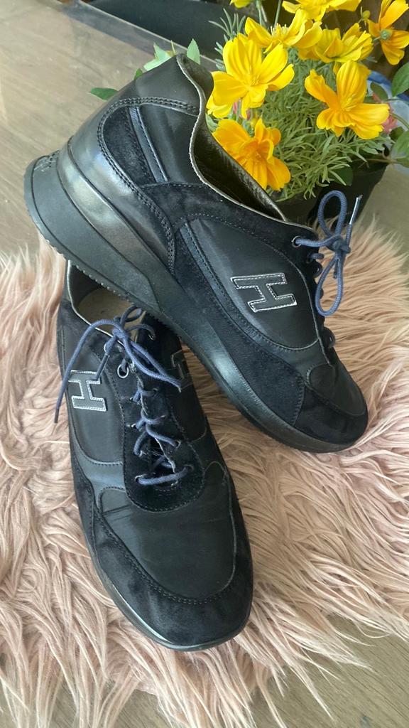 Hogan sneakers zwart maat 41, Ophalen of Verzenden, Zo goed als nieuw, Zwart, Sneakers of Gympen