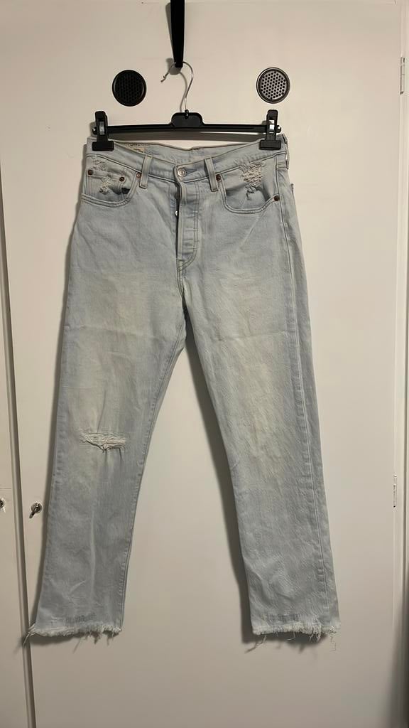 Levi’s 501 28/28, Kleding | Dames, Ophalen of Verzenden, Zo goed als nieuw, Blauw, W28 - W29 (confectie 36)
