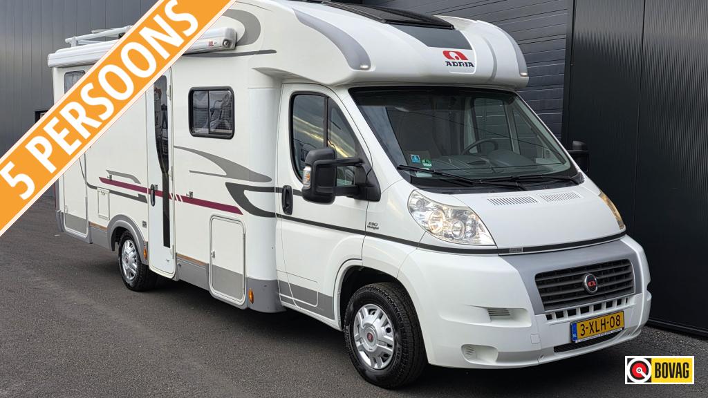 Adria Matrix M 680 SP, Caravans en Kamperen, Ringverwarming, 7 tot 8 meter, Bedrijf, Adria
