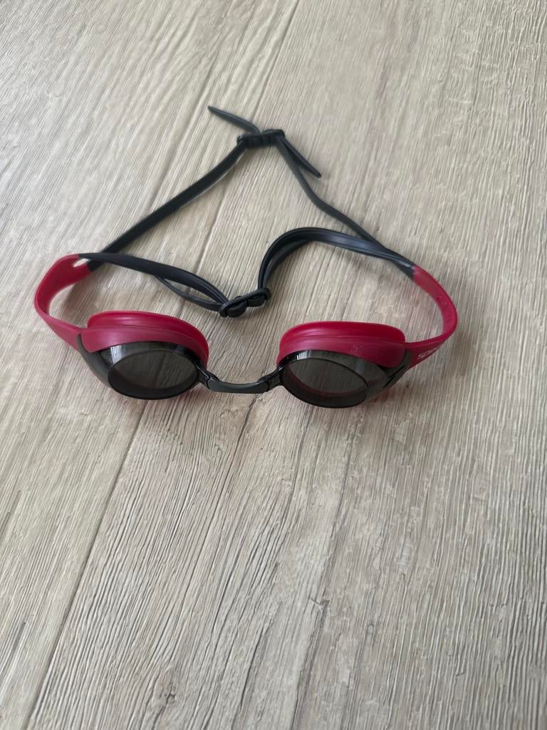 Speedo zwembril - rood/zwart, Ophalen of Verzenden, Zo goed als nieuw