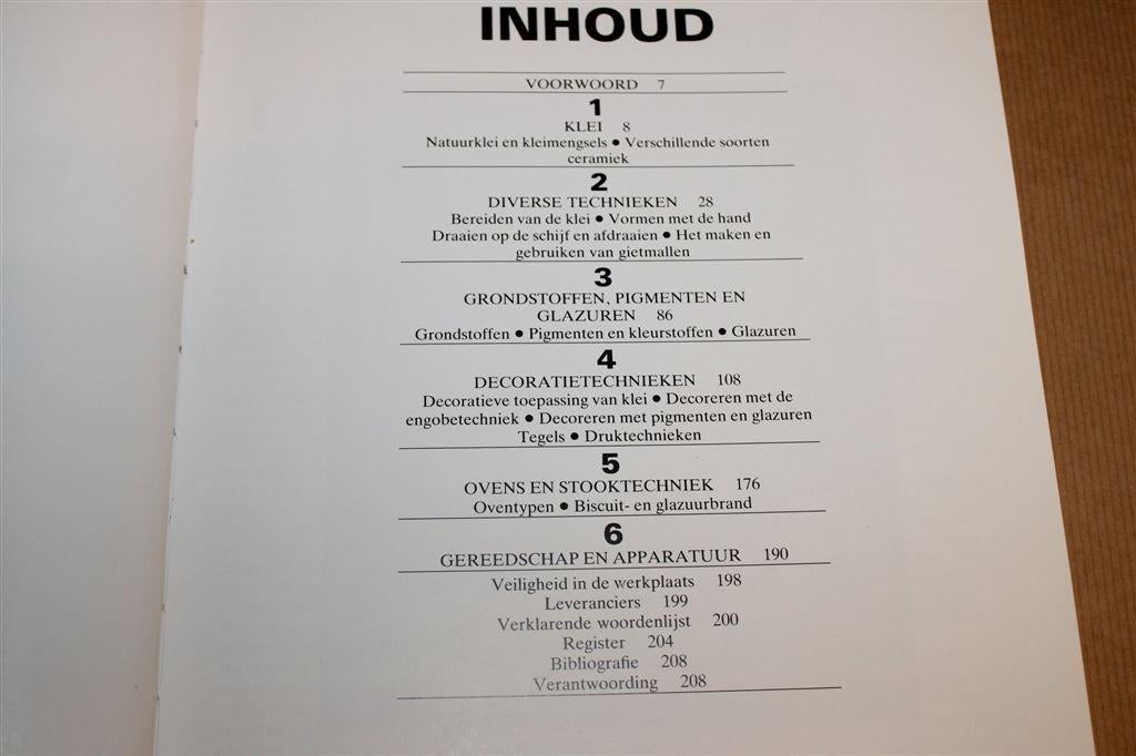 Pottenbakker Handboek — Technieken, Materialen & Ovens, Boeken, Ophalen of Verzenden, Gelezen, Tekenen en Schilderen