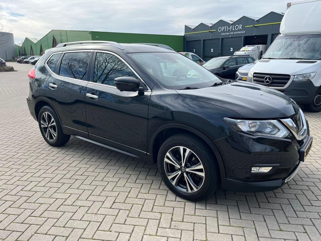 Nissan X-Trail Dig-t N-Connecta 7 Persoons / Trekhaak /Pano, Voorwielaandrijving, 1800 kg, Zwart, 4 cilinders