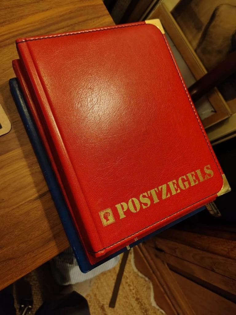 jaren 80 postzegelverzameling, Postzegels en Munten, Postzegels | Volle albums en Verzamelingen, Ophalen of Verzenden, Nederland en Buitenland