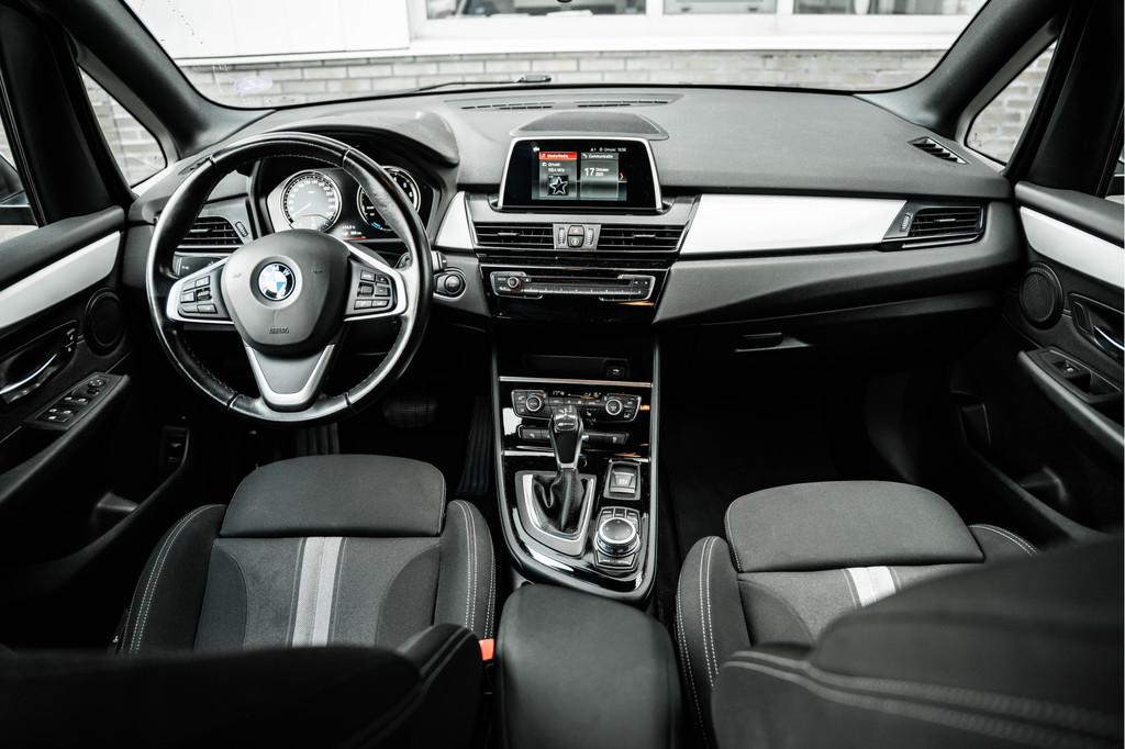 BMW 2 Serie Active Tourer 225xe iPerformance Executive, Automaat, 8 kWh, Stof, Gebruikt