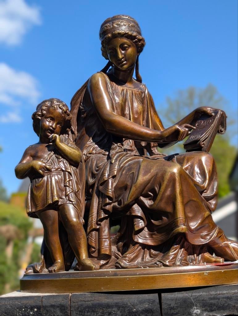 Antiek bronzen beeld. 26 cm hoog. €320, Ophalen