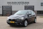BMW 2 Serie Active Tourer 216i Centennial High Executive / N, Auto's, BMW, Voorwielaandrijving, Stof, Gebruikt, Met garantie (alle)