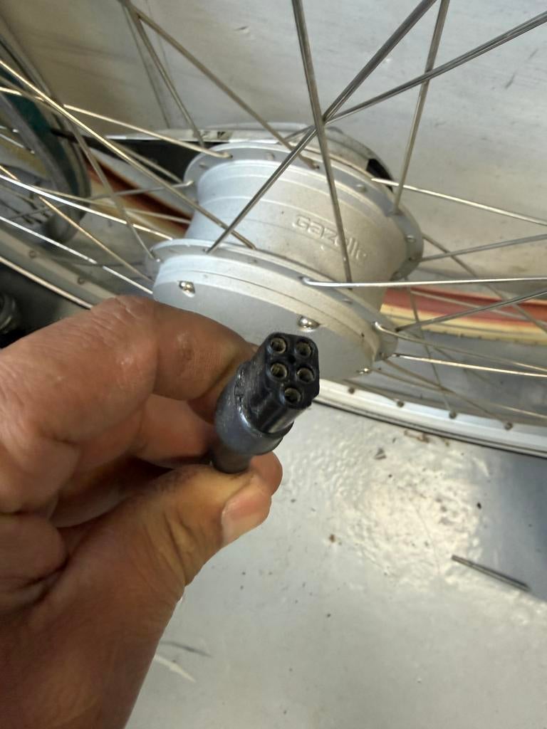 Gazelle motor 5 pin, Fietsen en Brommers, Fietsonderdelen, Wiel, Ophalen of Verzenden, Zo goed als nieuw, Aluminium