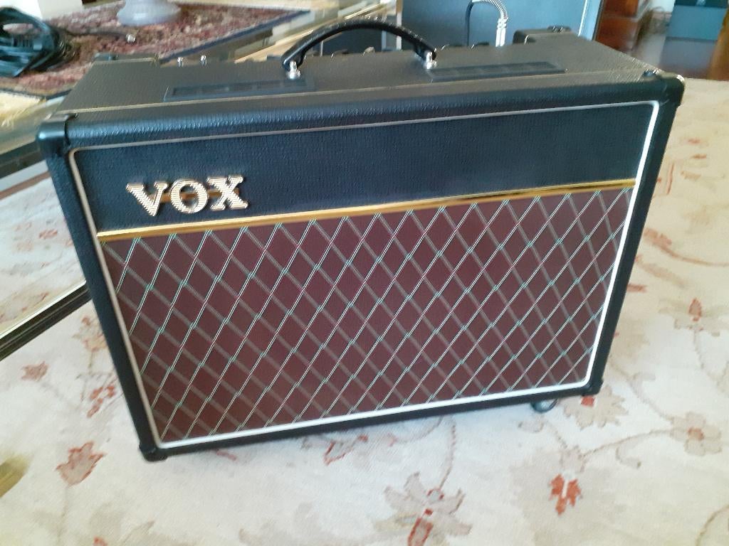 Vox Buizengitaarversterker, Muziek en Instrumenten, Ophalen, Zo goed als nieuw, Gitaar, Minder dan 50 watt