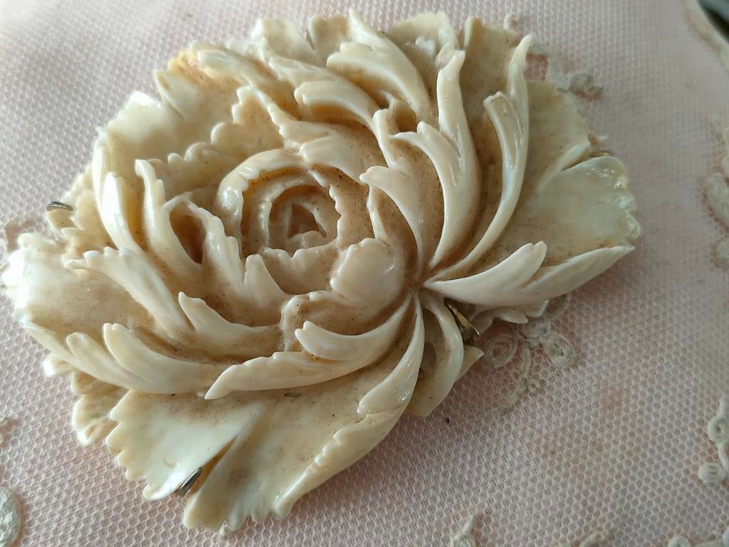 Antieke grote broche, Verzenden, Zo goed als nieuw, Overige materialen