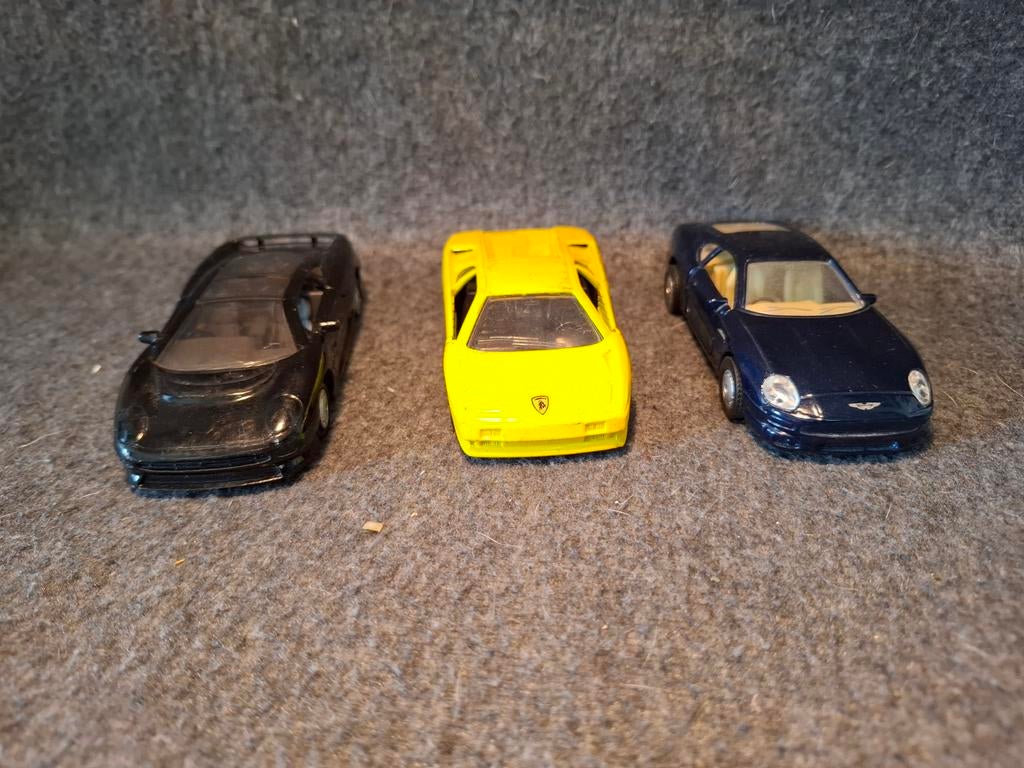 3 x  auto's, Hobby en Vrije tijd, Modelauto's | 1:43, Ophalen of Verzenden, Zo goed als nieuw, Auto, Overige merken