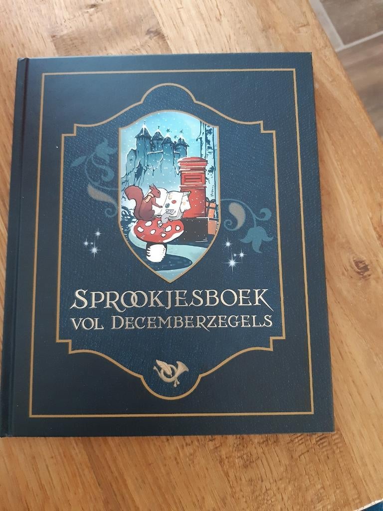 Sprookjes december boek, Ophalen of Verzenden, Overige typen