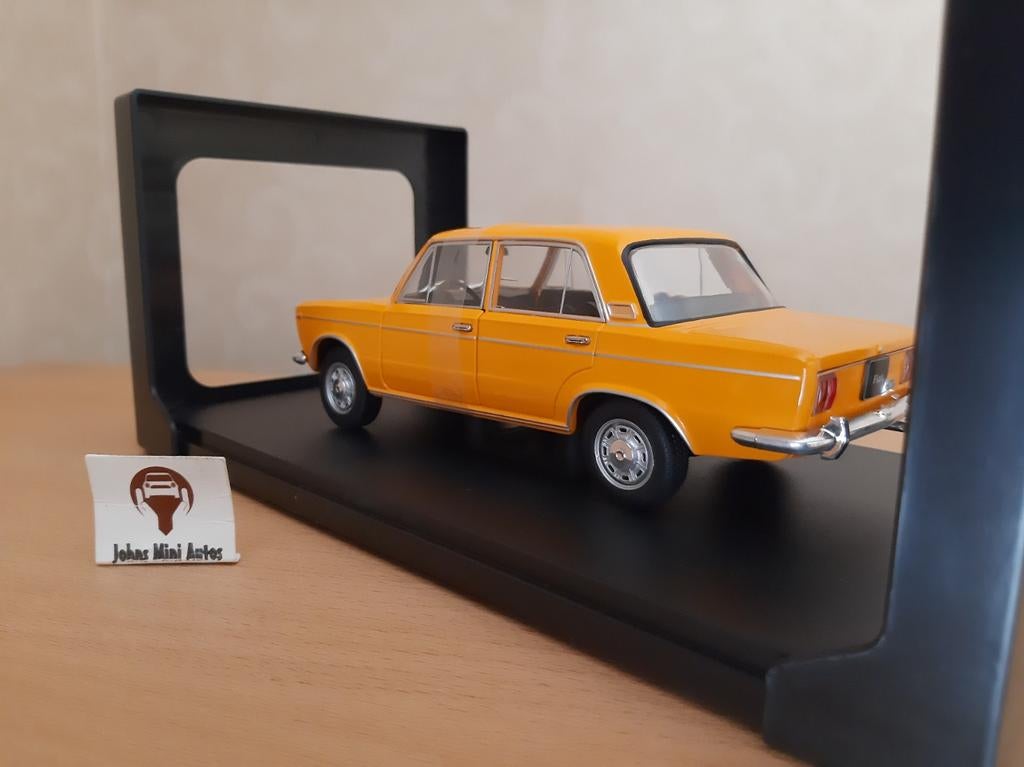 Fiat 125 in oranje van Whitebox 1:24, Overige merken, Auto, Nieuw, Ophalen of Verzenden