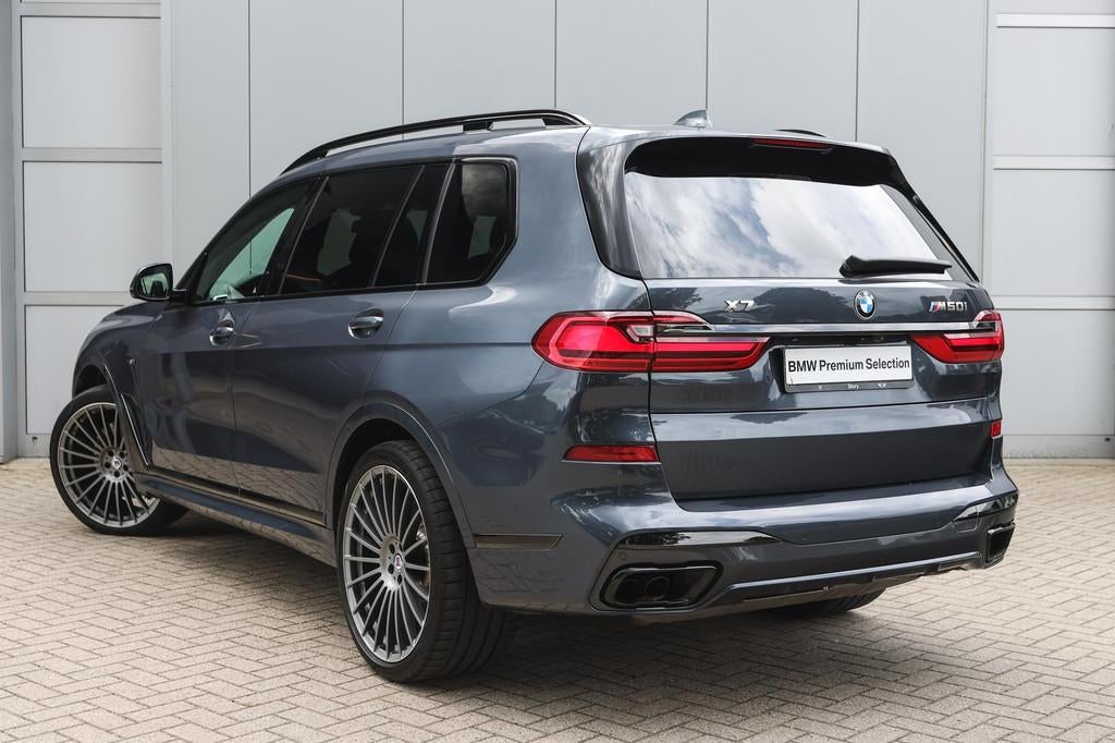 BMW X7 M50i High Executive Automaat / Active Steering / Stoe, Auto's, BMW, Gebruikt, 4395 cc, 7 stoelen, Leder