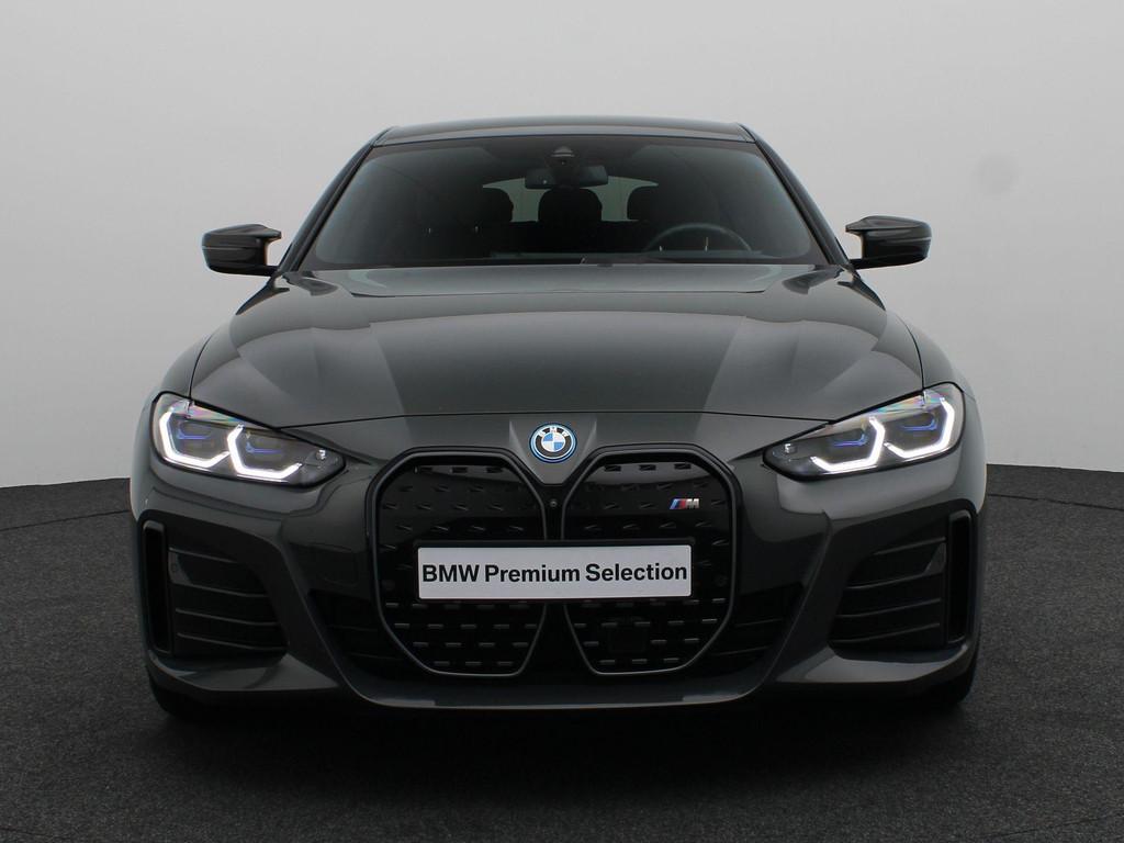 BMW i4 M50 High Executive | HIFI | Adaptief M-onderstel | La, Auto's, BMW, 2190 kg, Vierwielaandrijving, Zilver of Grijs, Te koop