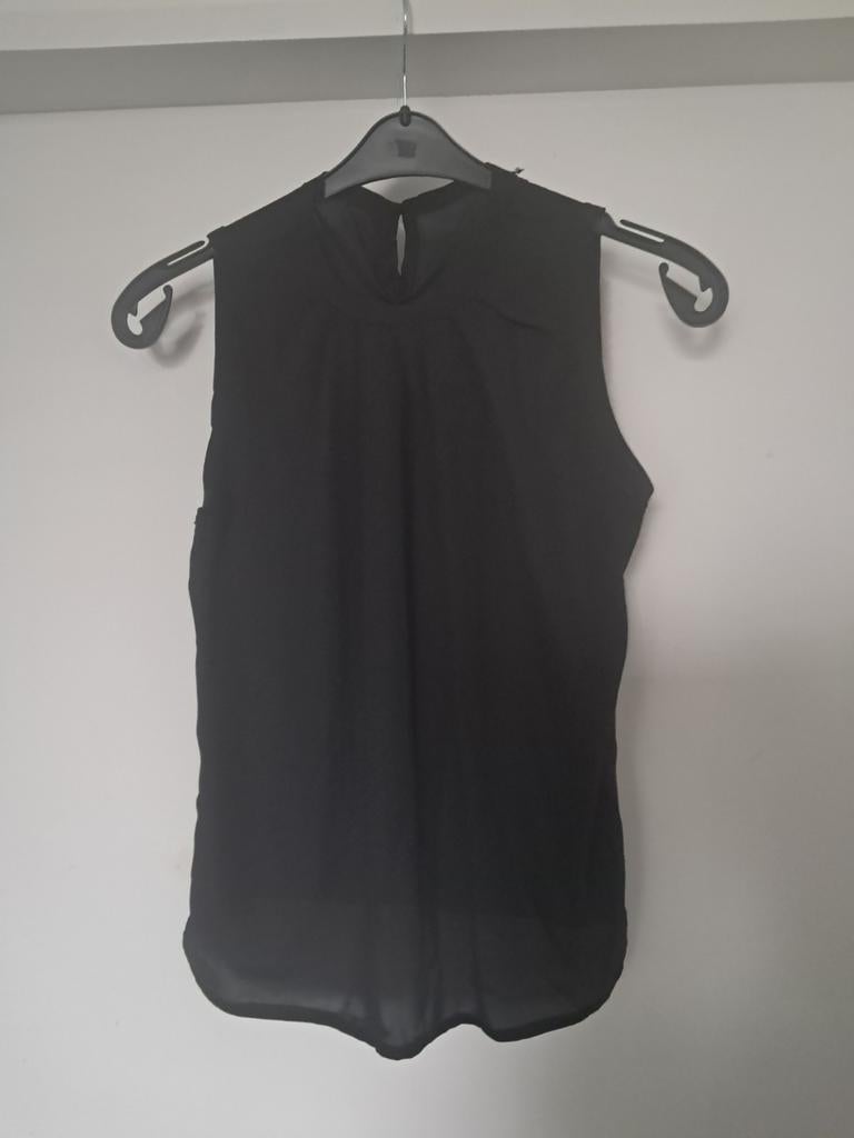 Top M, Kleding | Dames, Tops, Ophalen of Verzenden, Zo goed als nieuw, Zwart, Zonder mouw