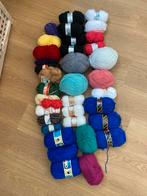 30 bollen acryl, verschillende merken en kleuren, Ophalen, Zo goed als nieuw, Breien of Haken, Wol of Garen