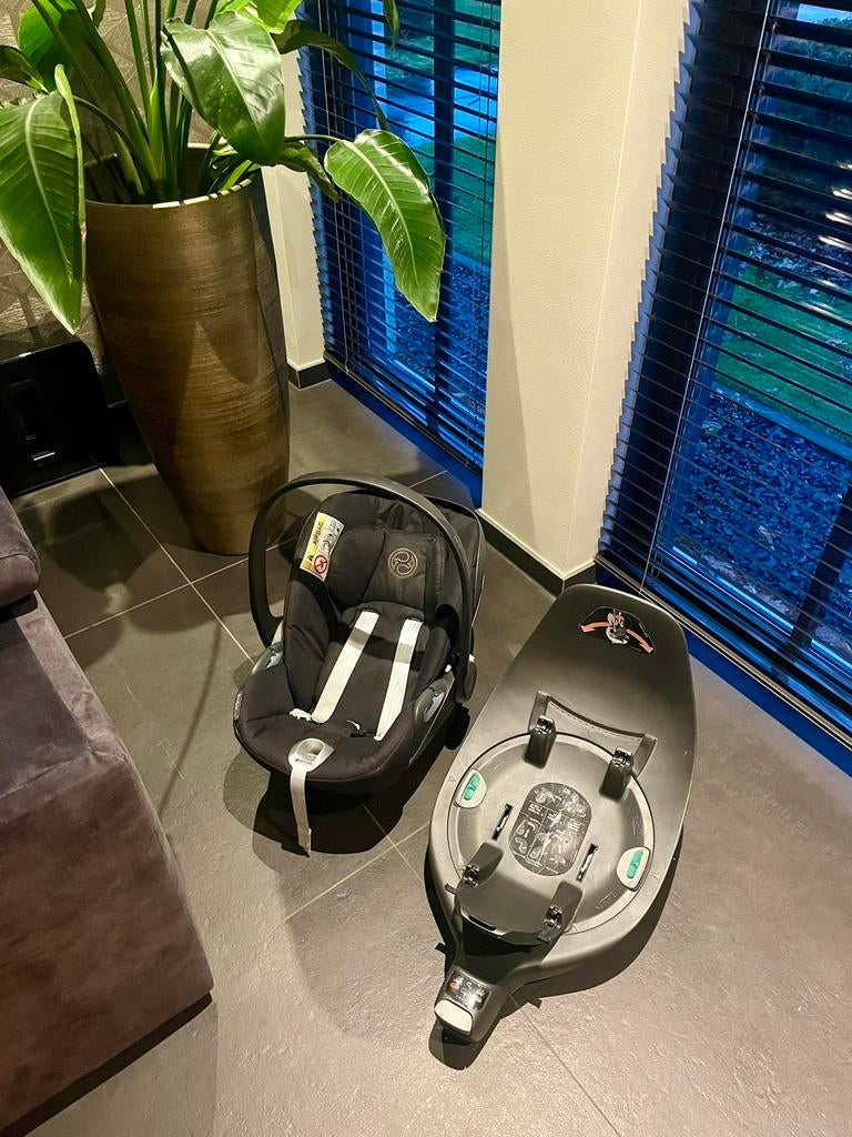 TE KOOP: Cybex Cloud Z i-Size base + maxicosi, Kinderen en Baby's, Autostoeltjes, Ophalen, Verstelbare rugleuning, Zo goed als nieuw