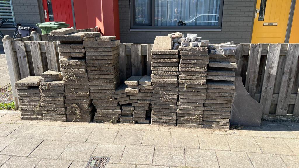 Gratis tuin tegels 30x30 in Culemborg, Tuin en Terras, Tegels en Klinkers, Gebruikt, Terrastegels, Beton, Ophalen