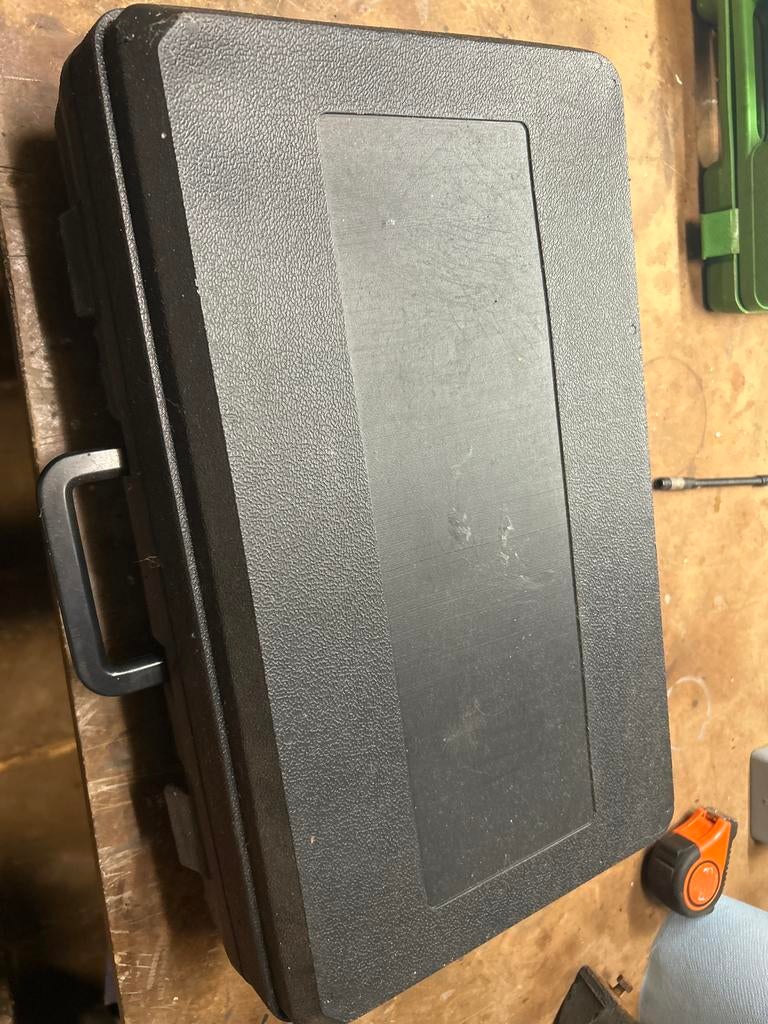 Gratis ruime plastic opbergkoffer, Doe-het-zelf en Verbouw, Gereedschapskisten, Ophalen, Gebruikt