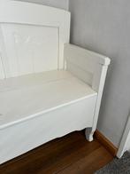 Oud wit geschilderd bankje, Ophalen