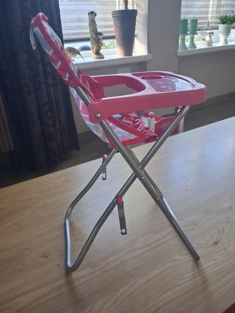 Baby Born kinderstoel - roze met zigzag patroon, Ophalen of Verzenden, Gebruikt, Babypop