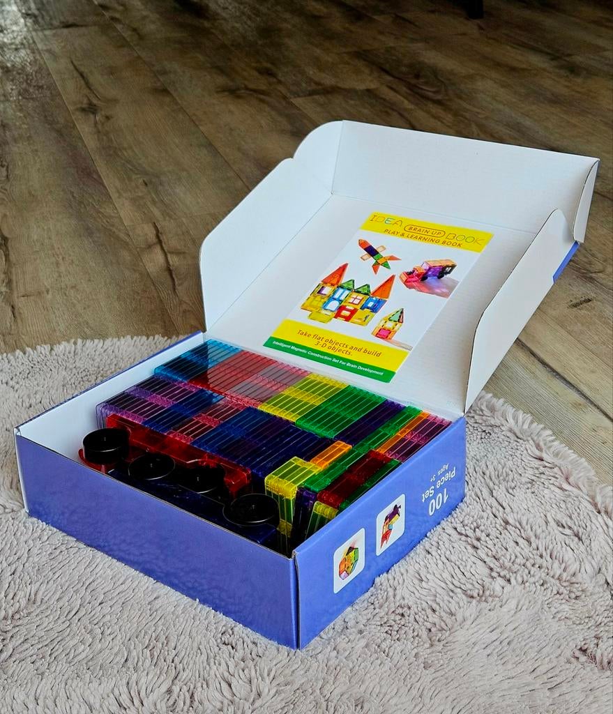 Magnetic Tiles | 100 delig | 2 auto's | Nieuw | 7,5 x 7,5 cm, Stichting Servitium, Info@stichtingservitium.nl, Nieuw, Ophalen of Verzenden