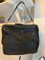 Delsey kledingzak met hangers en veel vakken, Gebruikt, 20 tot 30 cm, Zwart, 55 tot 75 cm